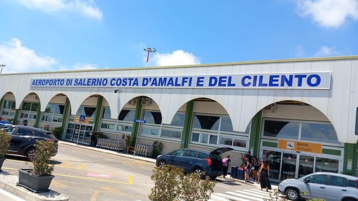 aeroporto salerno costa d'amalfi